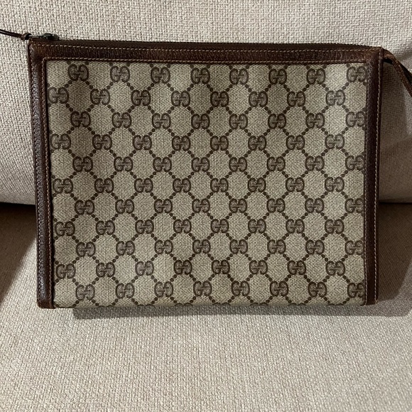 Authentic Gucci GG Brown Monogram Bag - Picture 1 of 4